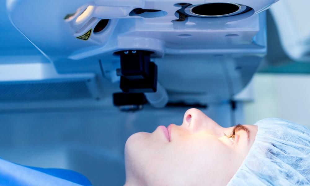Eye doctors say private cataract operations have hurt…