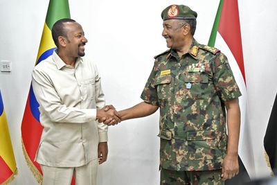 Ethiopian PM meets Sudan army chief in push for ‘peace and security’