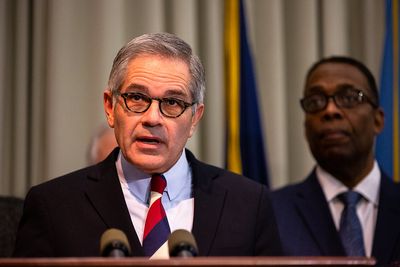 Philadelphia District Attorney promises to prosecute crimes regardless of victim's immigration status