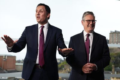 Scottish Labour leader Anas Sarwar calls on Keir Starmer to scrap ‘wrong’ two-child benefit cap