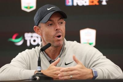 Rory McIlroy takes swipe at American commentator over caddie criticism