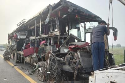 Deadly Bus-Truck Collision In Northern India Kills 18