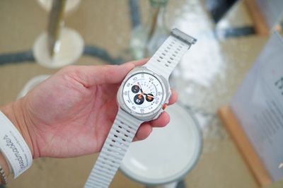 Hands-On With the Galaxy Watch Ultra, Samsung’s Answer to the Apple Watch Ultra
