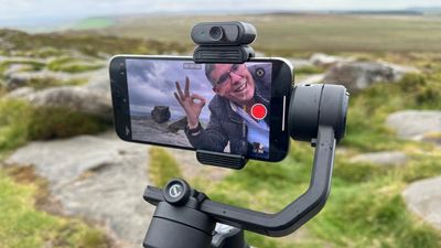 Zhiyun Smooth 5S AI review: follow your every move