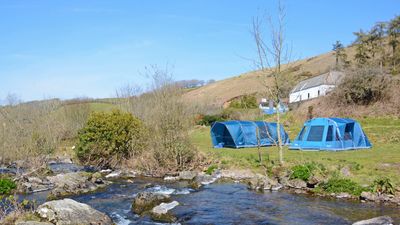 Air tents vs pole tents: which are best for your camping adventures?