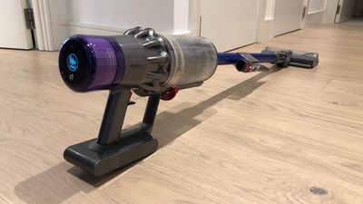 How to clean a Dyson vacuum