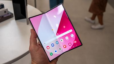 How many software updates will the Samsung Galaxy Z Fold 6 receive?