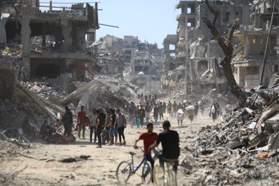 Israeli snipers accused of attacking fleeing civilians in Gaza