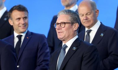 Starmer to begin reset of EU relations in meetings with Irish and French leaders