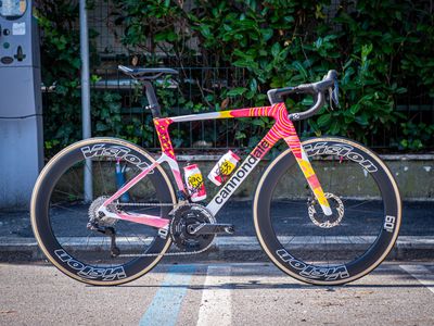 Pro bike check: Neilson Powless' EF Education-EasyPost Cannondale SuperSix Evo