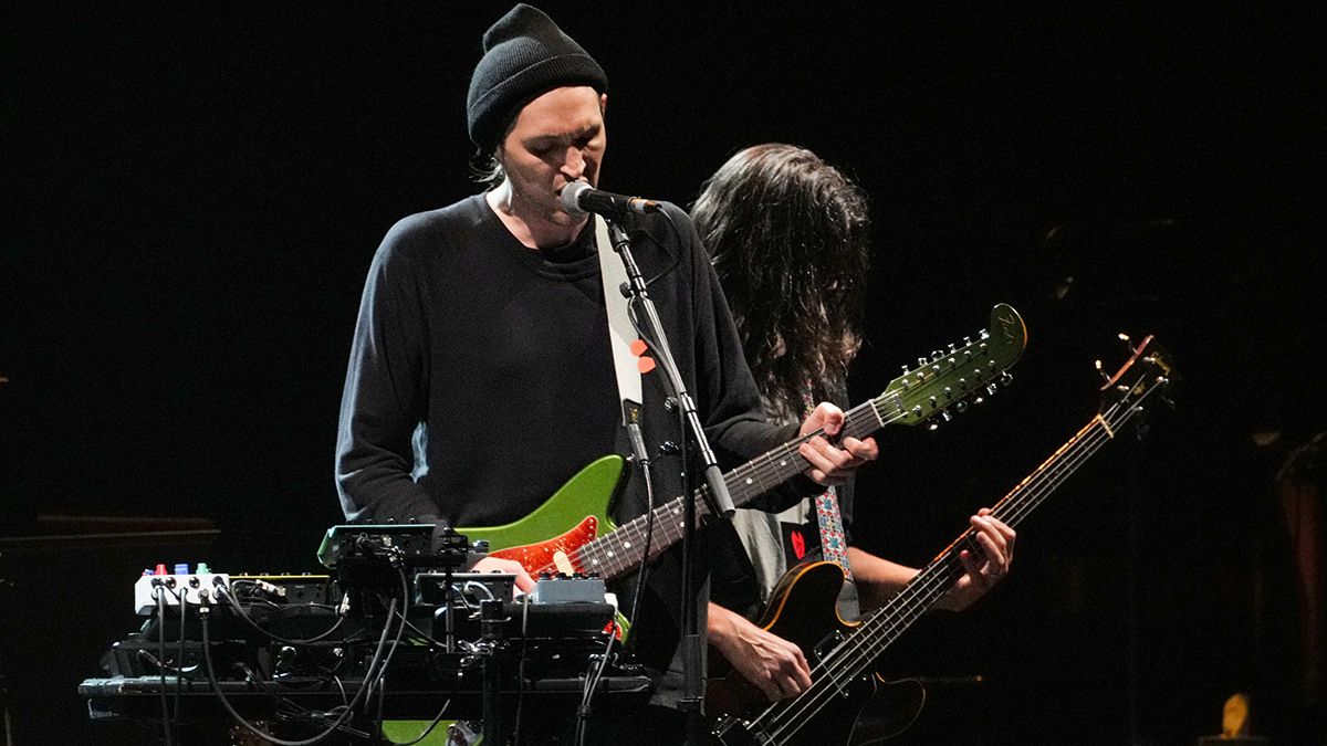Ex-Red Hot Chili Peppers guitarist Josh Klinghoffer…