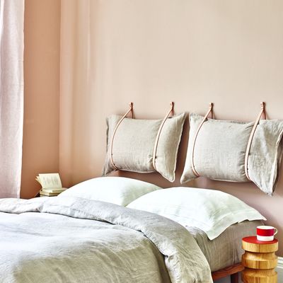 Small bedroom paint ideas – 14 ways to turn your tiny sleeping space into an elegant yet cosy retreat