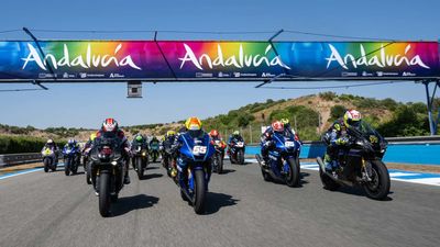 We Missed Out, This Yamaha Experience Let R1M Owners Ride Alongside Valentino Rossi