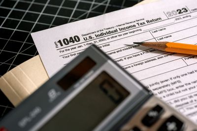 IRS focus on people who make $1 million per year yields $1 billion in past-due taxes