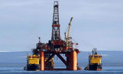 Labour faces legal dilemma over plan for immediate ban on new North Sea licences