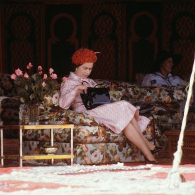 Queen Elizabeth Used to Send Subtle—and Sometimes Brutal—Secret Messages with Her Handbag