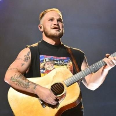 Zach Bryan's 'The Great American Bar Scene' Debuts…