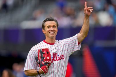 'Wrexham' owner, Phillies fanatic McElhenney enjoys ties to baseball's top team this season