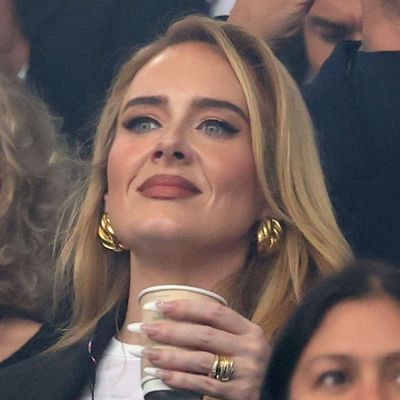 Adele Confirms the Dramatic Gold '80s Jewelry Trend Is Back for Good