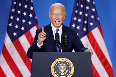 Biden steadies course at NATO presser