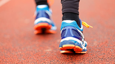 Brisk walking vs reverse walking; which is more beneficial? Ideal duration and time explained