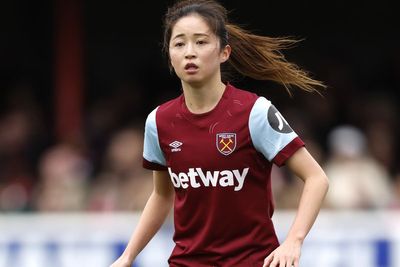 Defender Risa Shimizu joins Manchester City on three-year deal