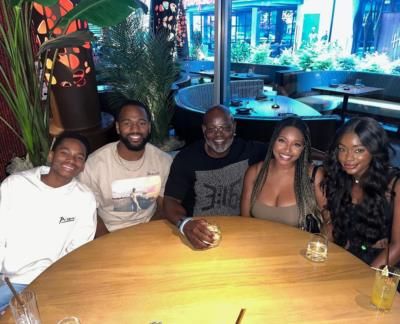 Emmitt Smith's Heartwarming Family Dining Moment