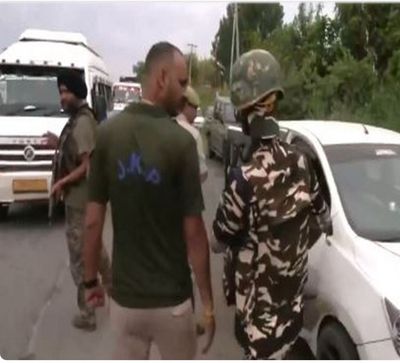 J-K: Security heightened on Jammu-Akhnoor highway following sighting of unidentified person