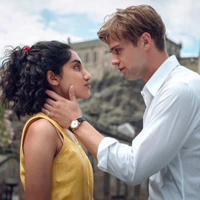 The 25 Best Romance TV Series Streaming on Netflix Right Now