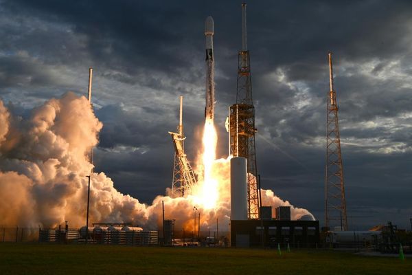 FAA demands investigation into in-flight failure of SpaceX rocket