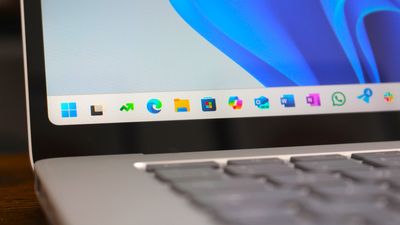 Microsoft begins testing more simplified Windows 11 Taskbar with improved animations and keyboard shortcuts