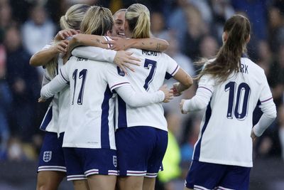 Lionesses triumph over Republic of Ireland to move within a point of Euro 2025