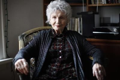 Nobel Laureate Alice Munro's Legacy Tarnished By Abuse Allegations