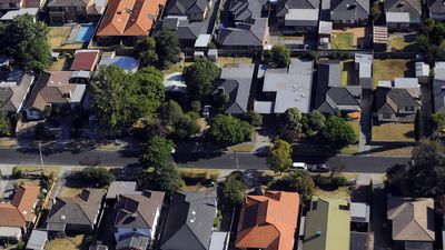 Water use points to thousands of homes sitting empty