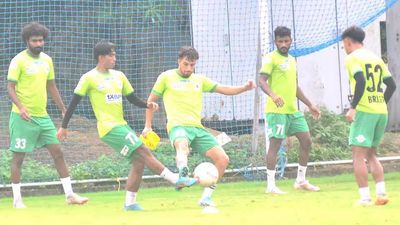 Onus more on Mohun Bagan in CFL's 'desi' derby