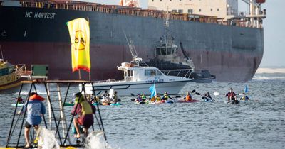 'People need to be trained': port paddle-out in preparation for blockade