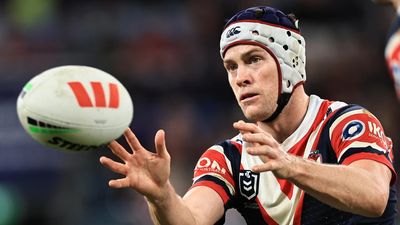 Keary confirms French deal, opts out of retirement