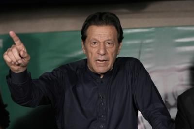 Pakistan Court Overturns Imran Khan's Conviction, Allowing Release