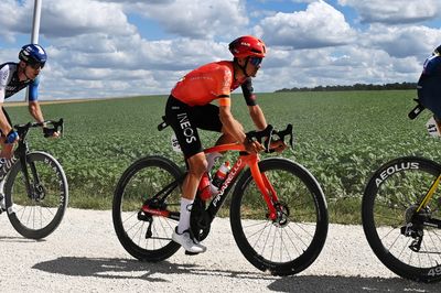 Tom Pidcock out of the Tour de France with suspected Covid