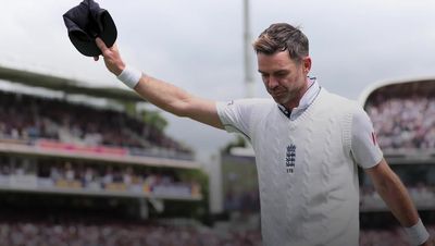 Joe Root pays tribute to England's 'greatest ever bowler' as James Anderson gets incredible send-off