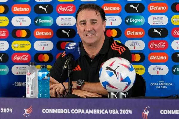 Colombia coach Néstor Lorenzo critical of extended Copa America final halftime for Shakira concert