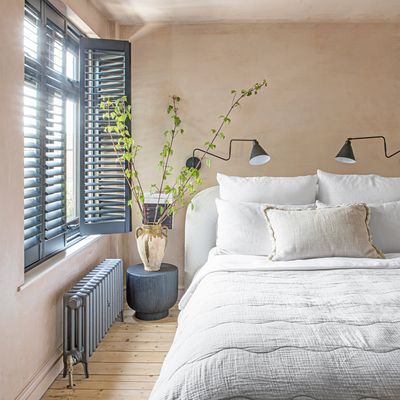 8 things bedding experts recommend investing in to stay cool in bed - whether you are a hot sleeper or struggling to sleep in the summer