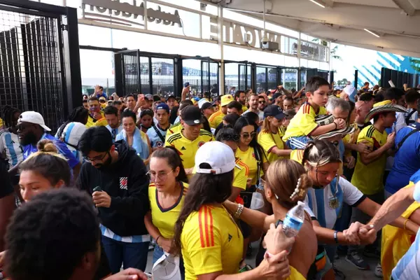 Crowd Chaos As Fans Kept Waiting Outside Copa America Final