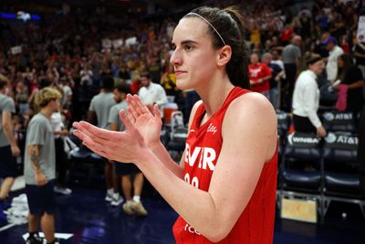 Caitlin Clark got the traveling Fever fans to their feet in Minnesota right before massive win