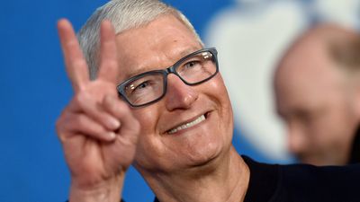 Apple at record high as analysts revamp stock price targets