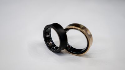 Which Samsung Galaxy Ring features are exclusive to Samsung phones?