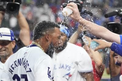 Teoscar Hernández Wins Home Run Derby, Beats Bobby Witt Jr.