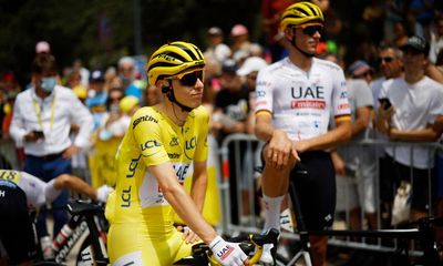 Tour de France 2024: Jasper Philipsen wins stage 16 after Girmay crash – as it happened