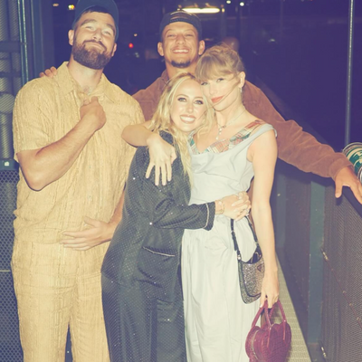 People Can't Get Over the Protective Way Travis Kelce Held Taylor Swift on Triple Date Night