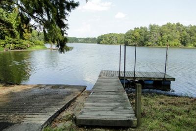 Residents of Illinois town evacuate as officials warn of ‘imminent’ dam failure